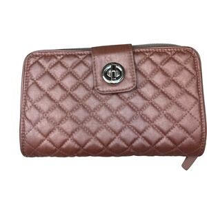 Vera Bradley Quilted Wallet‎ Rose Quartz turn lock great shape